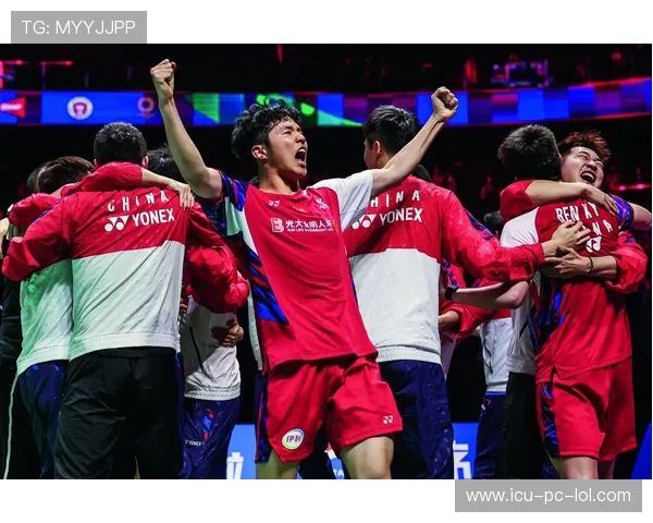 足球星轨迹见证绿茵传奇岁月点亮梦想与荣耀征程